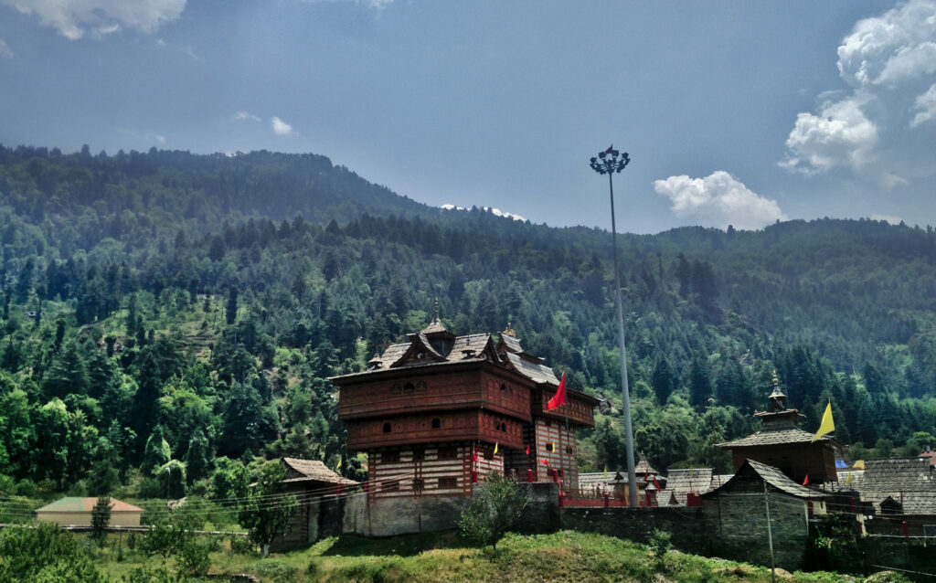 Bhimakali Temple at Sarahan. One needs to take a detour while on the way to Sangla for Sarahan. The temple is beautiful and is third in the list of Top Ten Reasons to visit Sangla. 