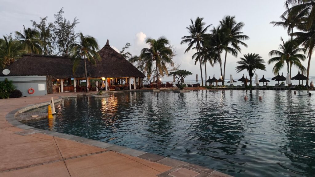 Stay at Be Cosy Apart Hotel in Mauritius — a stylish and budget-friendly option just steps away from the island’s beautiful beaches.