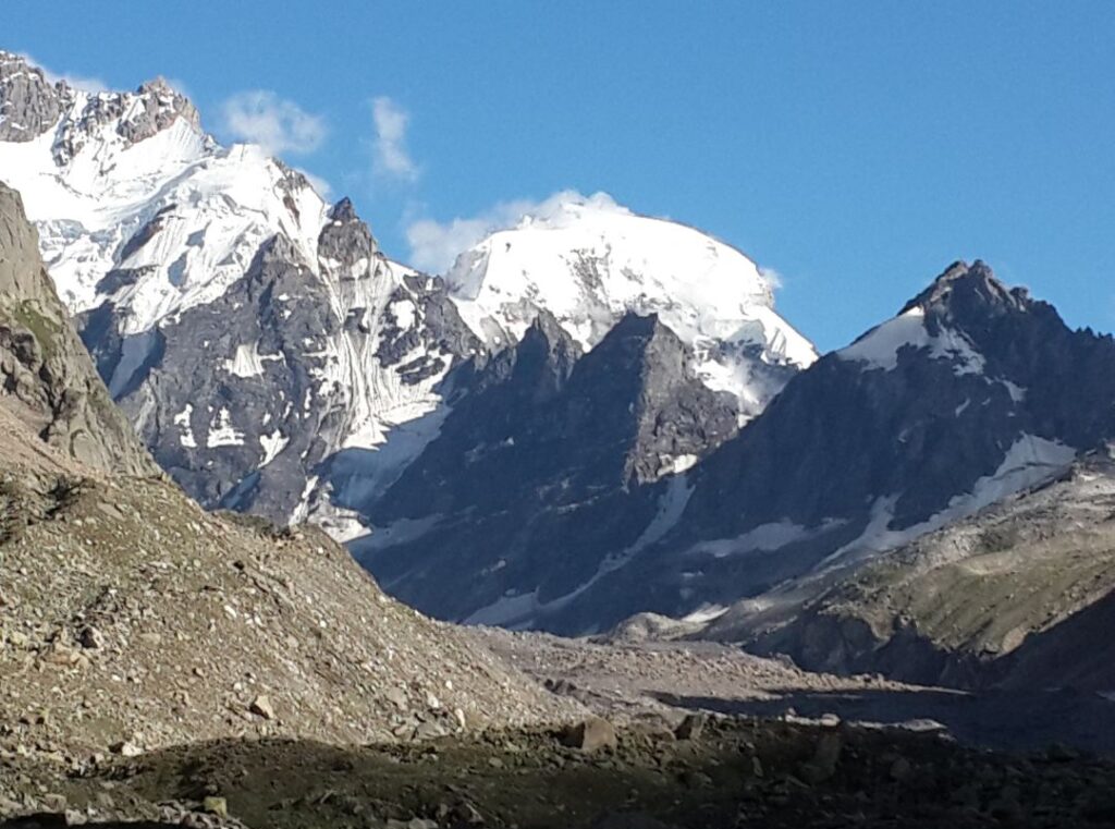 The contrasting beauty of Lahaul after crossing Hampta Pass