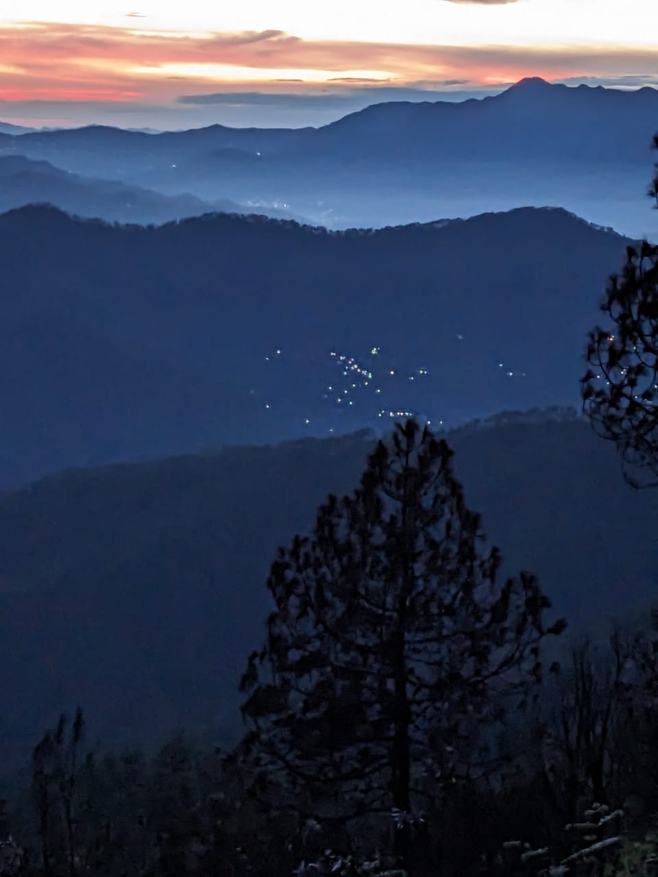 When the forest exhales — dusk drapes Binsar in stillness and silver