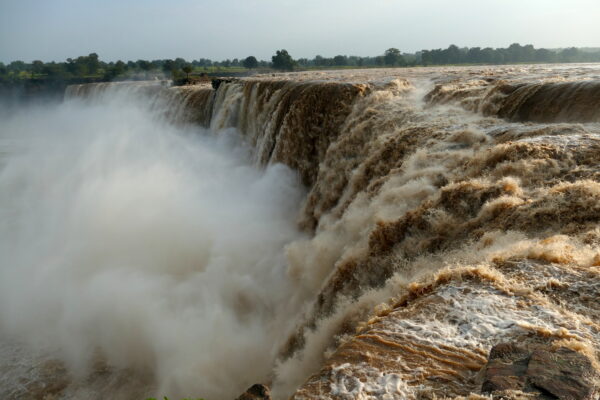 Bastar Uncovered: Waterfalls, Tribes & Sacred Landscapes
