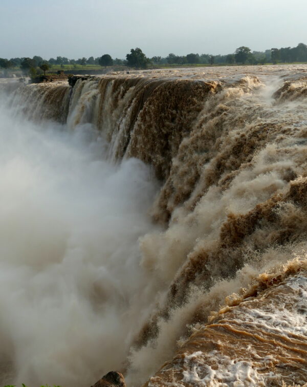 Bastar Uncovered: Waterfalls, Tribes & Sacred Landscapes